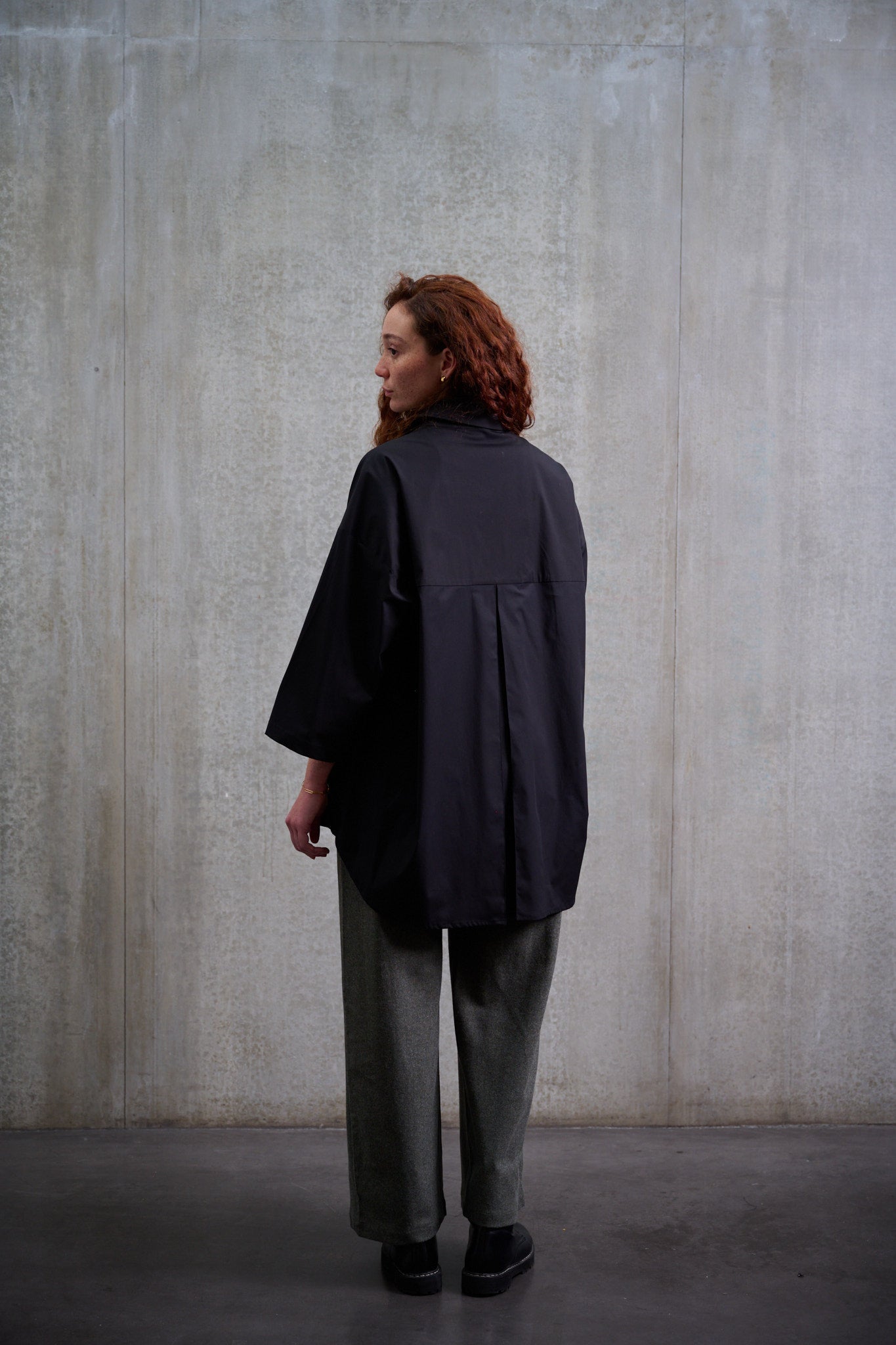 Chemise MARUI noire en popeline