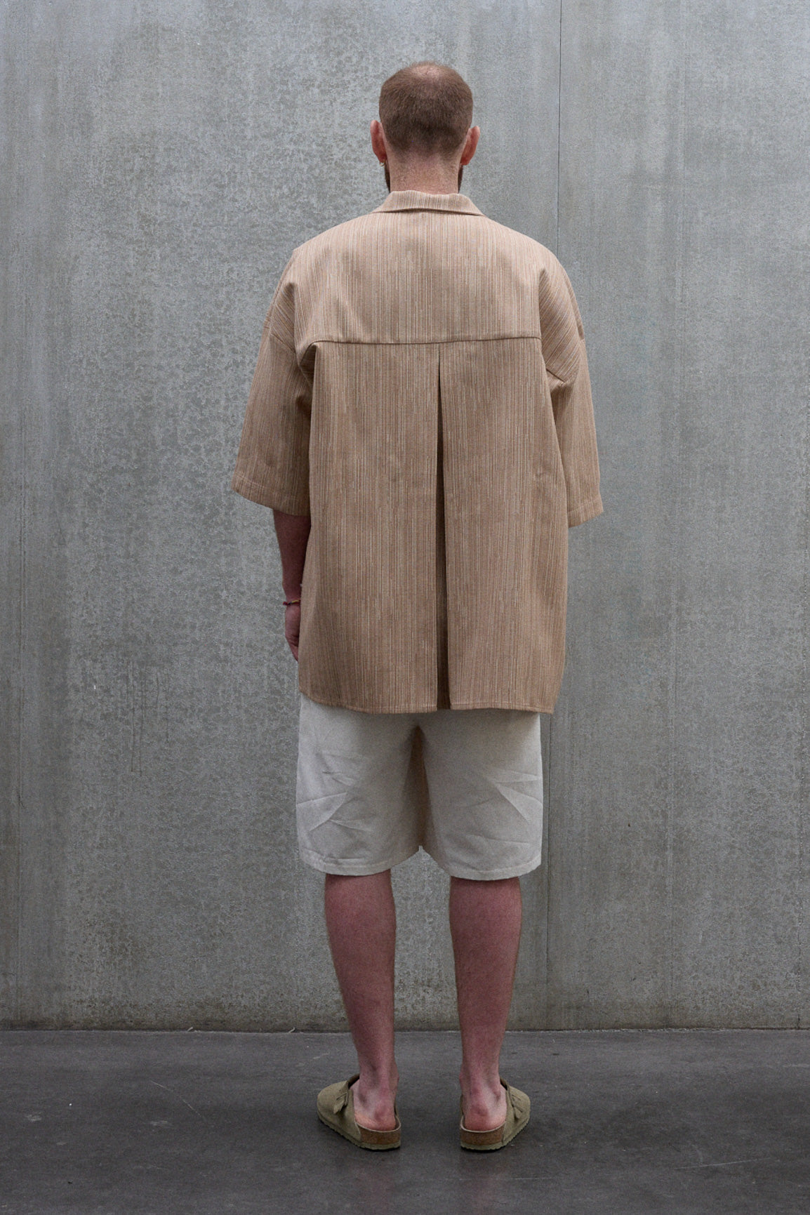 Chemise oversize marron à rayures