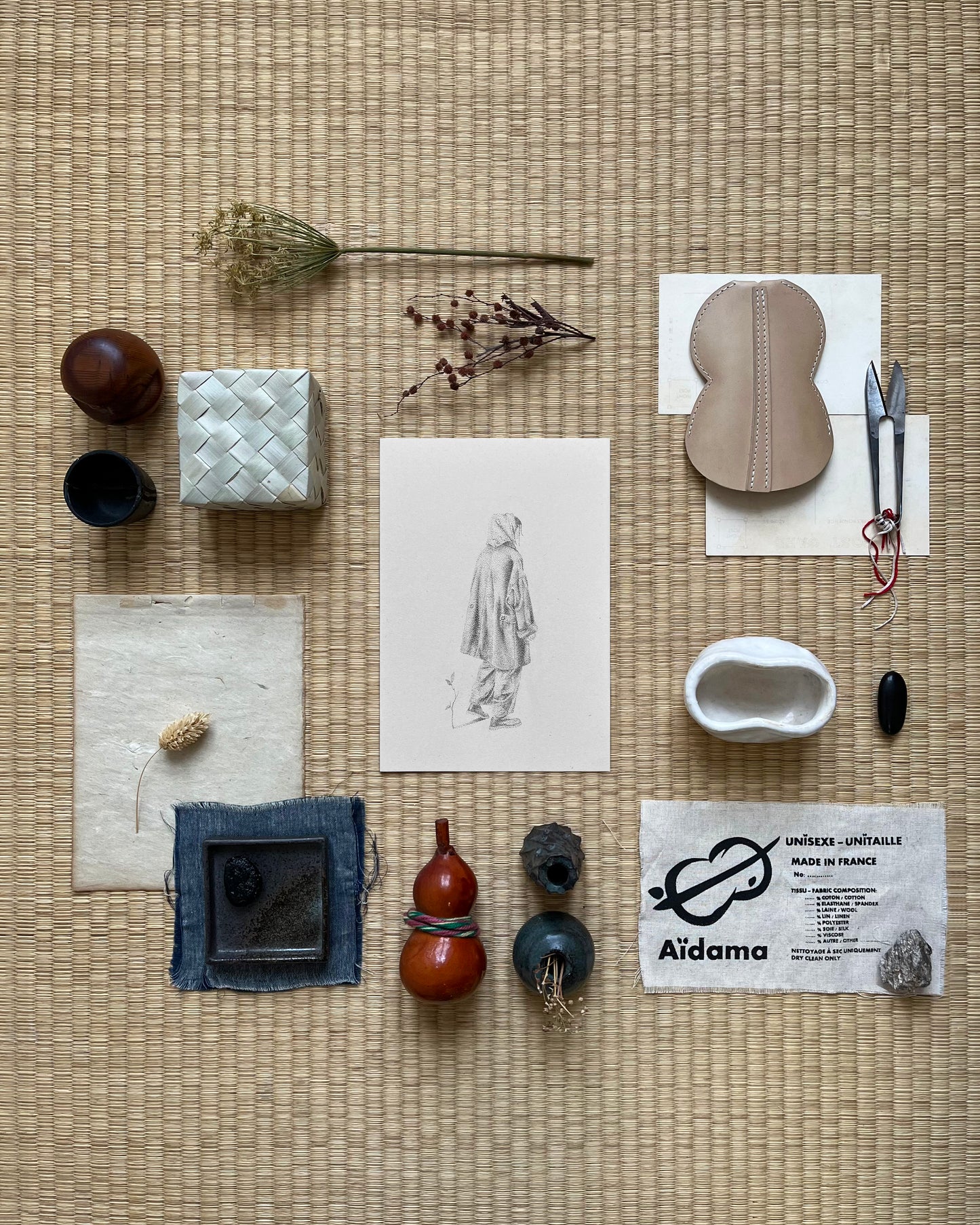 Discreet Presence - Complete Series (Reproduction)