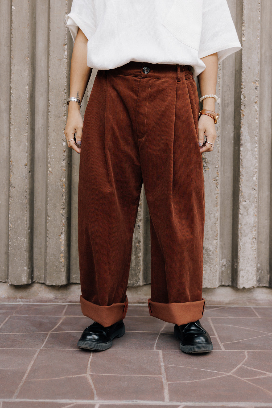 Pantalon droit marron en velours