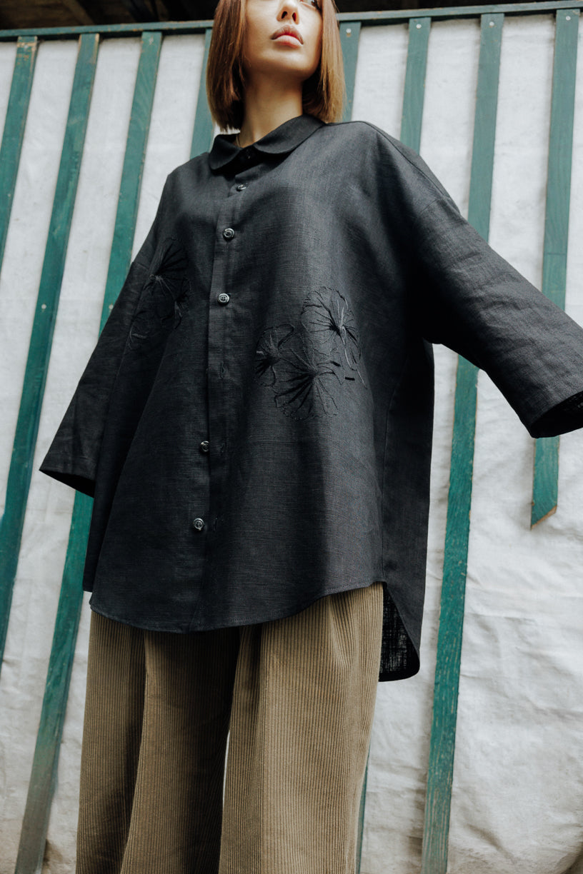 Chemise double broderie au fil de soie noir