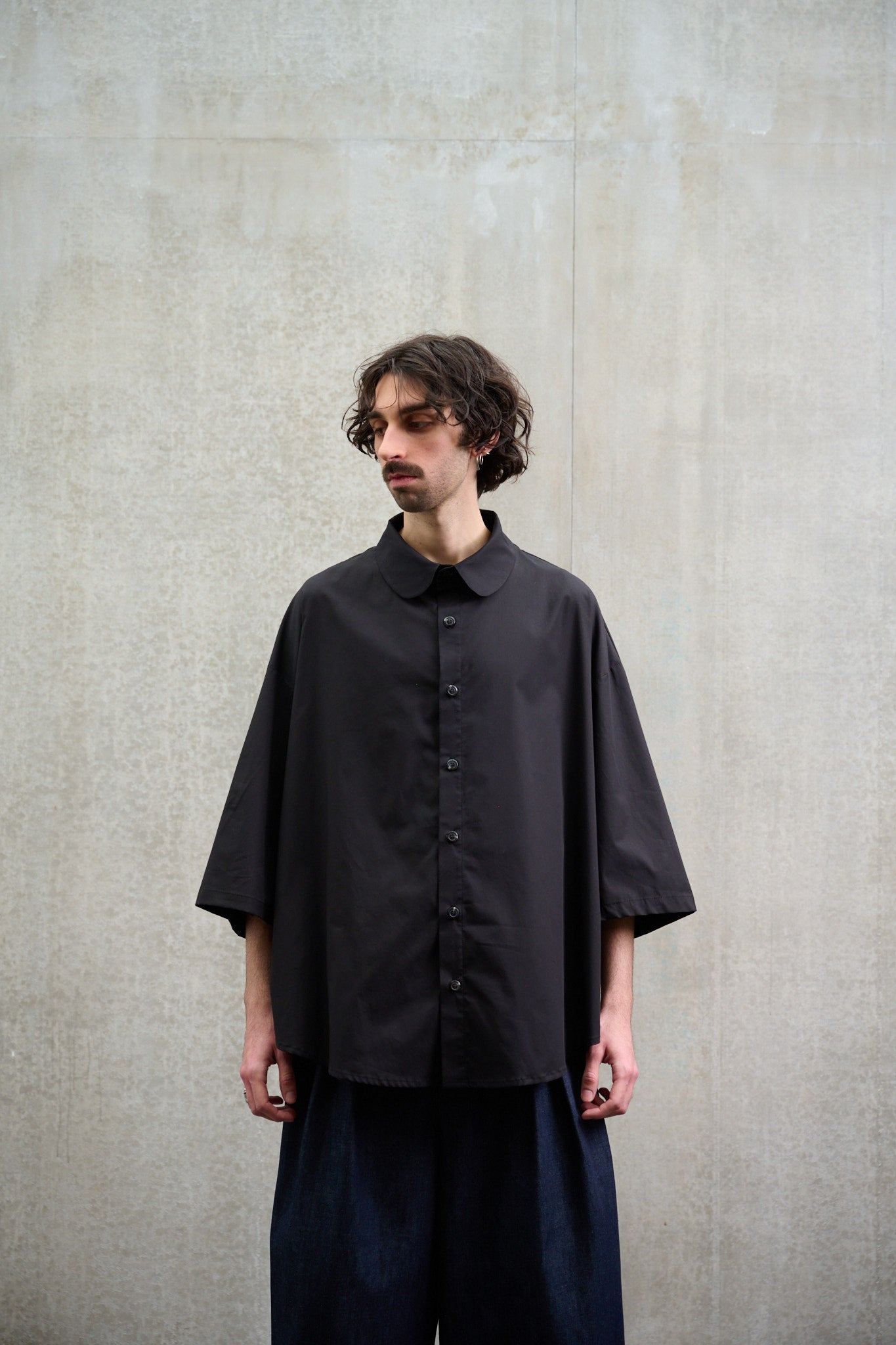 Chemise MARUI noire en popeline