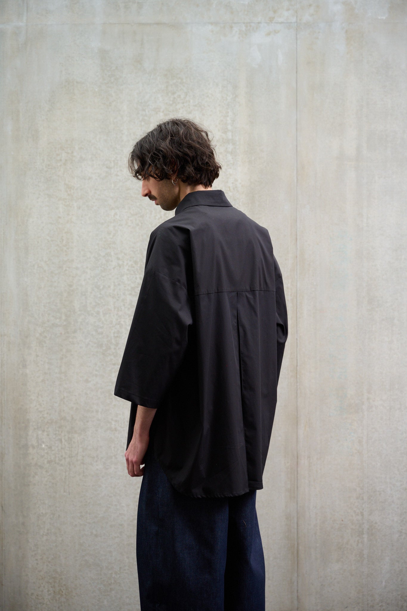 Chemise MARUI noire en popeline