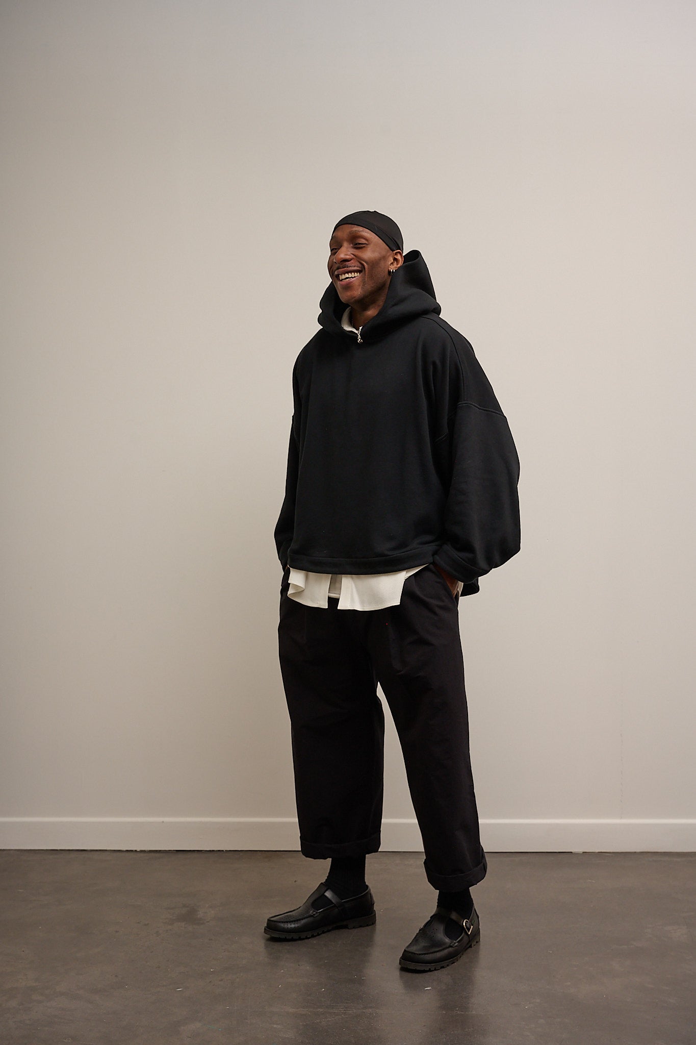Hoodie Mino noir en molleton