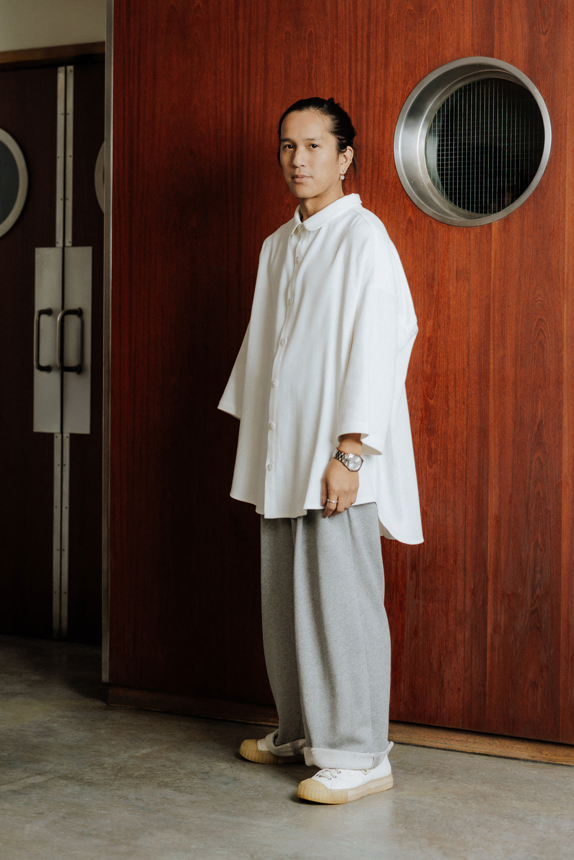 White honeycomb rounded shirt