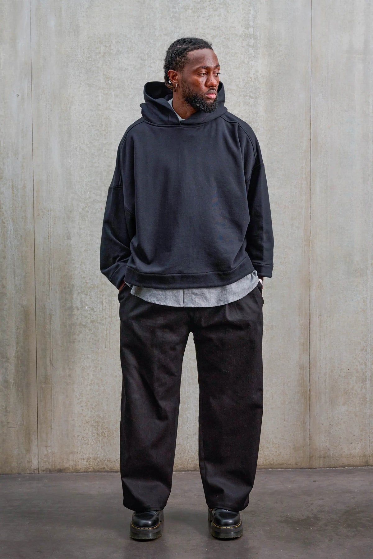 MINO - Sweat à capuche boxy à manches chauve-souris en coton bleu nuit