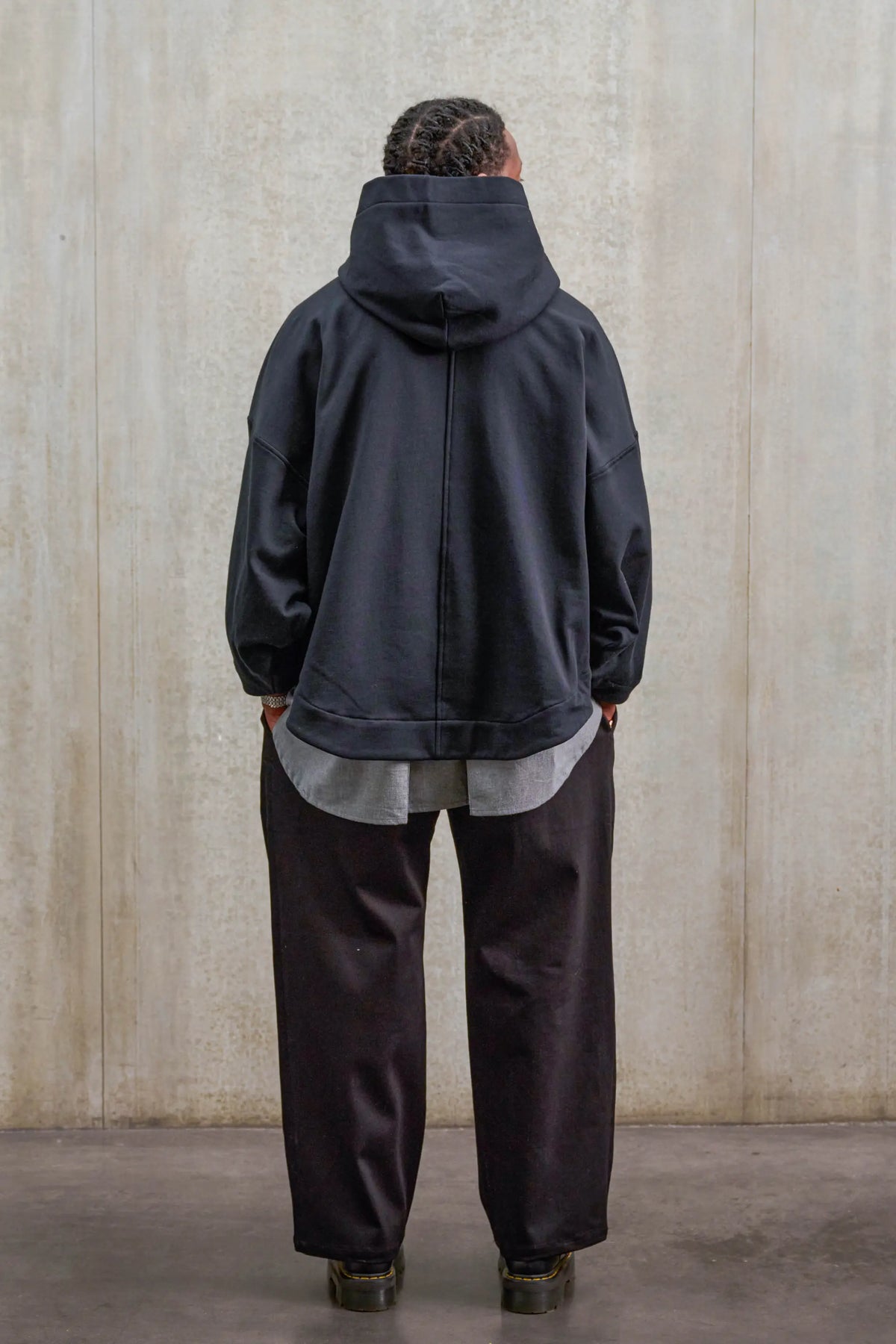 MINO - Sweat à capuche boxy à manches chauve-souris en coton bleu nuit