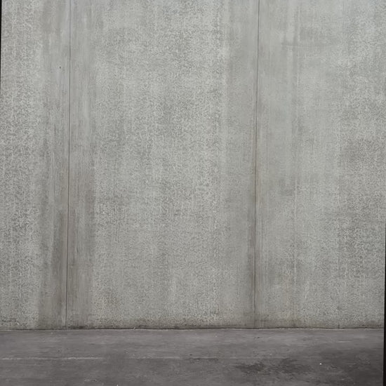 Chemise oversize à manches courtes et col club Aïdama modèle Marui en coton vert chiné. Portée par un mannequin homme et vue en mouvement à 360°.
