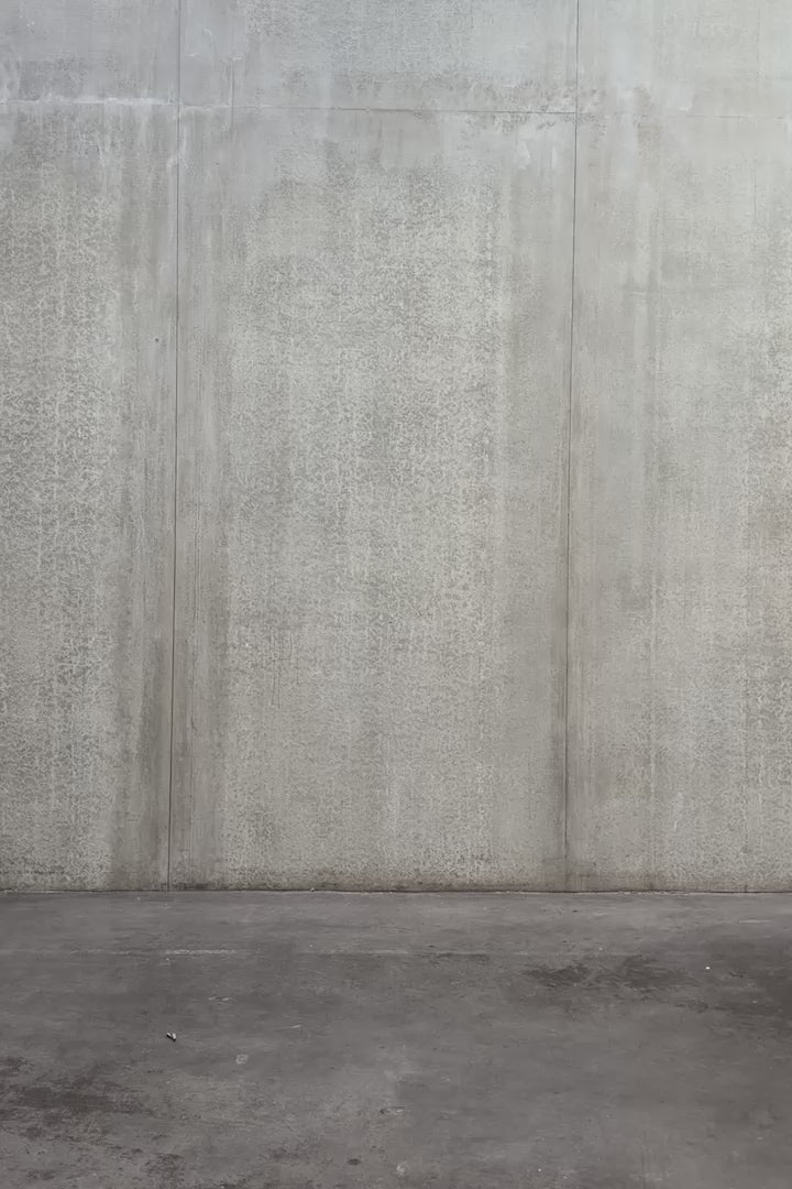 Veste oversize Aïdama, modèle Gunbai en laine froide vert chiné. Portée fermée par un mannequin homme et vue en mouvement à 360°.